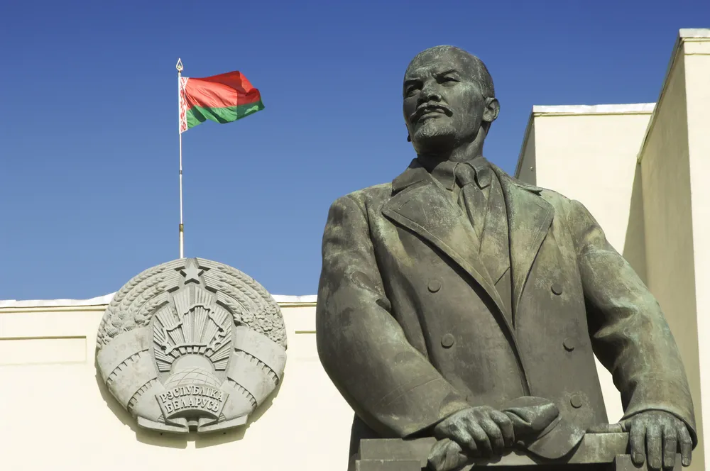 Białoruski rubel na celowniku: Pogłoski o wielkiej dewaluacji