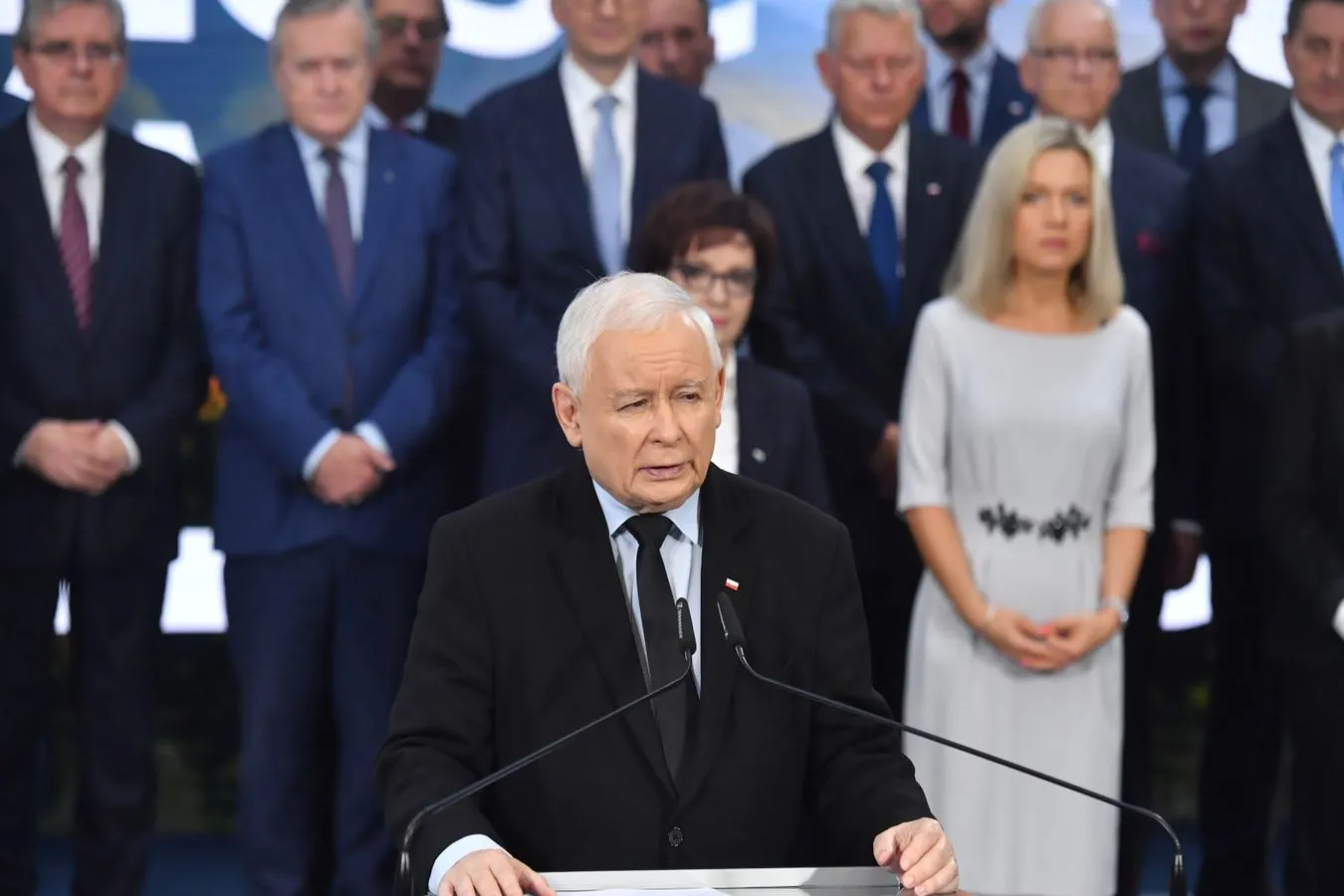 "Obóz zdrady narodowej kontra prawicowy autorytaryzm". Na szczęście polityczną polaryzację dało się oswoić