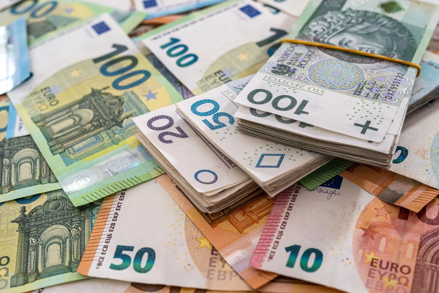 Zmiany podatkowe 2026. Nowy limit zwolnienia VAT 240 000 zł, obowiązek ewidencji elektronicznej, co jeszcze?