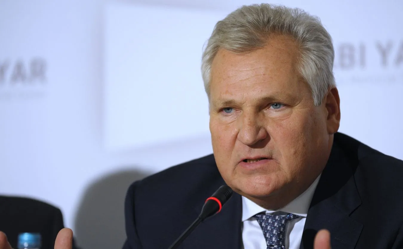 Aleksander i Jolanta Kwaśniewscy zakażeni koronawirusem
