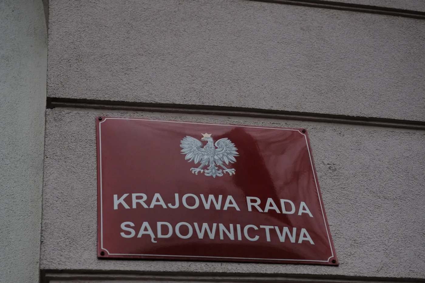 Powolne wygaszanie KRS. Nie będzie paraliżu prac