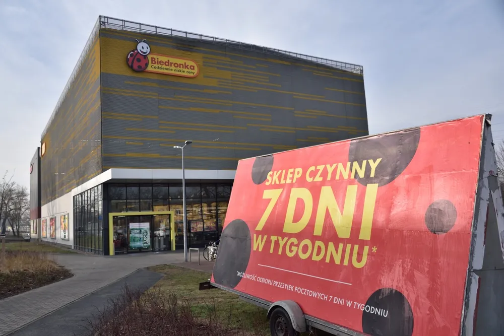 Nie ma prac nad projektem ograniczającym zakaz handlu w niedziele