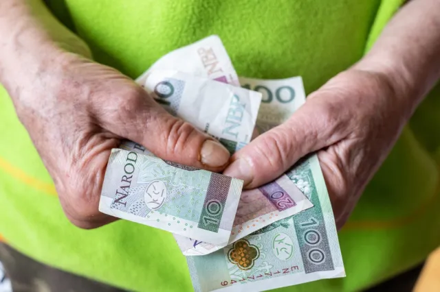 Wiek emerytalny w Polsce do pilnej zmiany? Ekspert: Kobiety są skazane na życie w biedzie