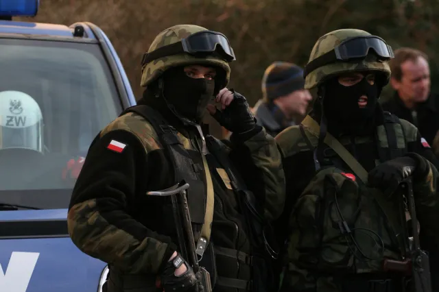 Dowództwo Operacyjne potwierdza: Trwają naziemne poszukiwania