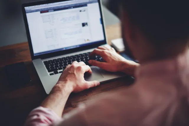 Akt o usługach cyfrowych. Od 17 lutego internet będzie miał swoją konstytucję [PORADNIK]