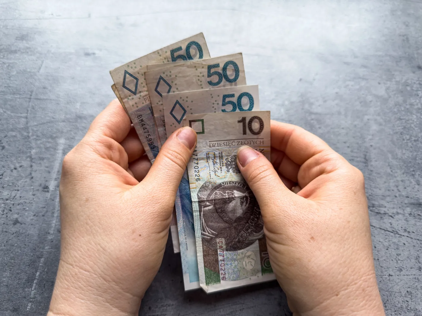 Dodatek 400 zł miesięcznie na dziecko. 1 listopada startuje nowy okres rozliczeniowy. Jak go otrzymać? [KRYTERIA, WNIOSEK]
