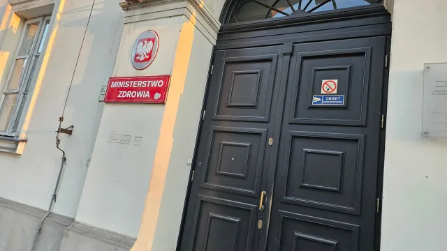 Pytania dotyczące "przerwania ciąży". Ministerstwo Zdrowia przygotowuje odpowiedzi