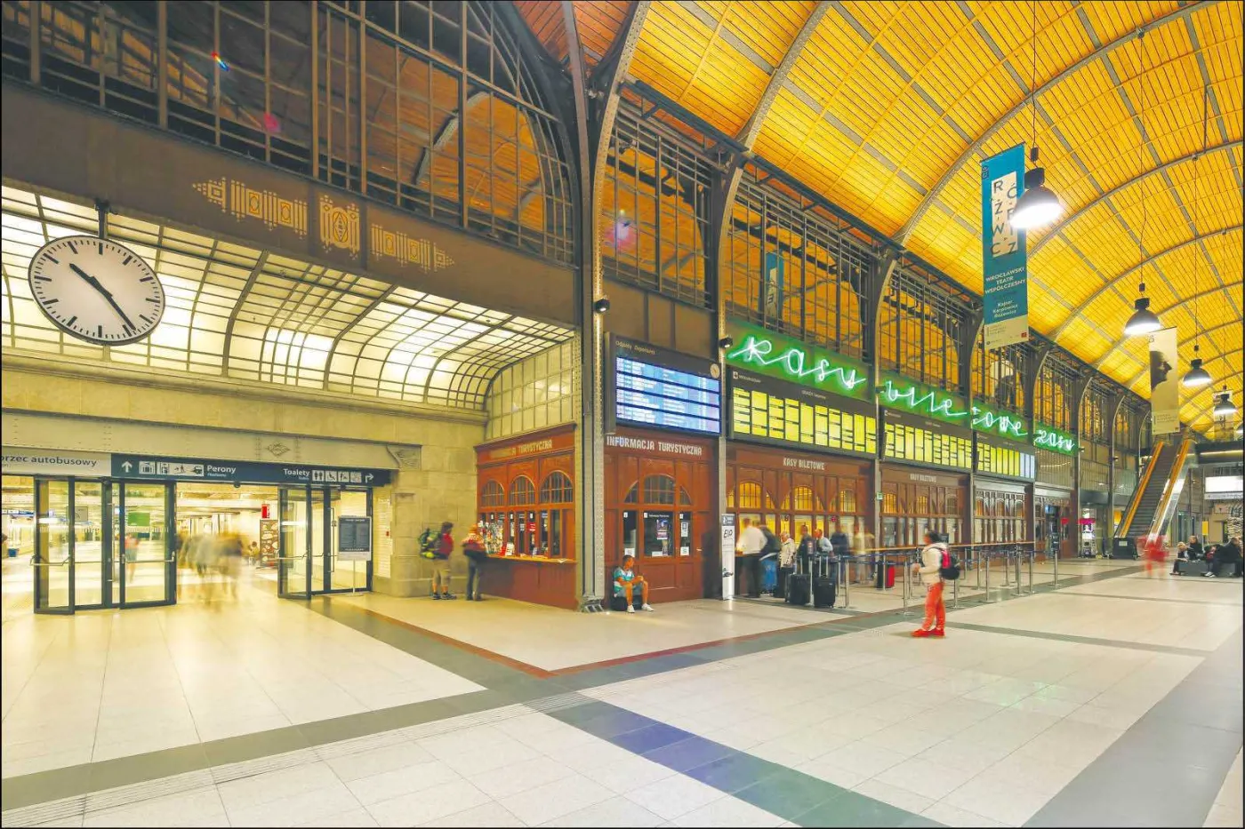 Nowe oblicza dworców