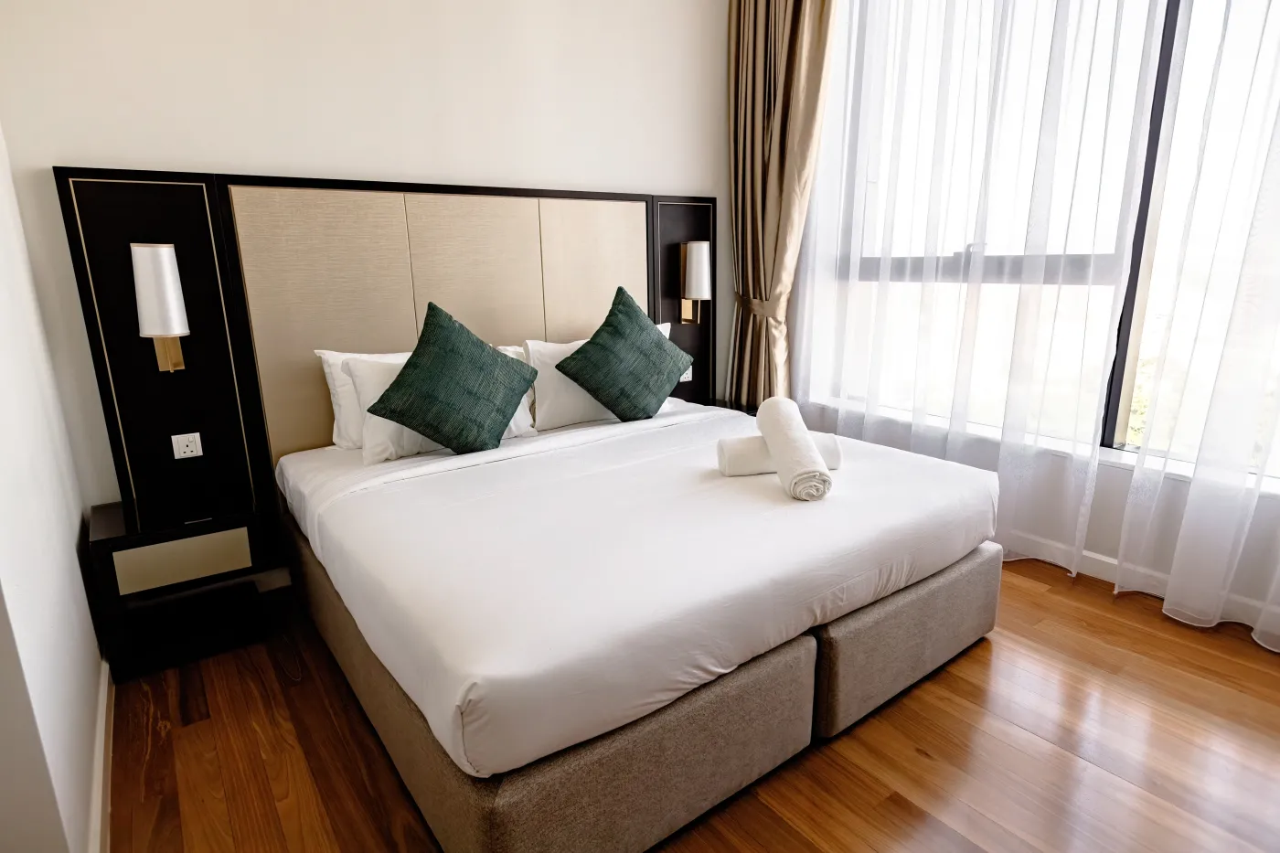 W pokoju hotelowym musi być telefon stacjonarny. Hotelarze pytają "po co?"