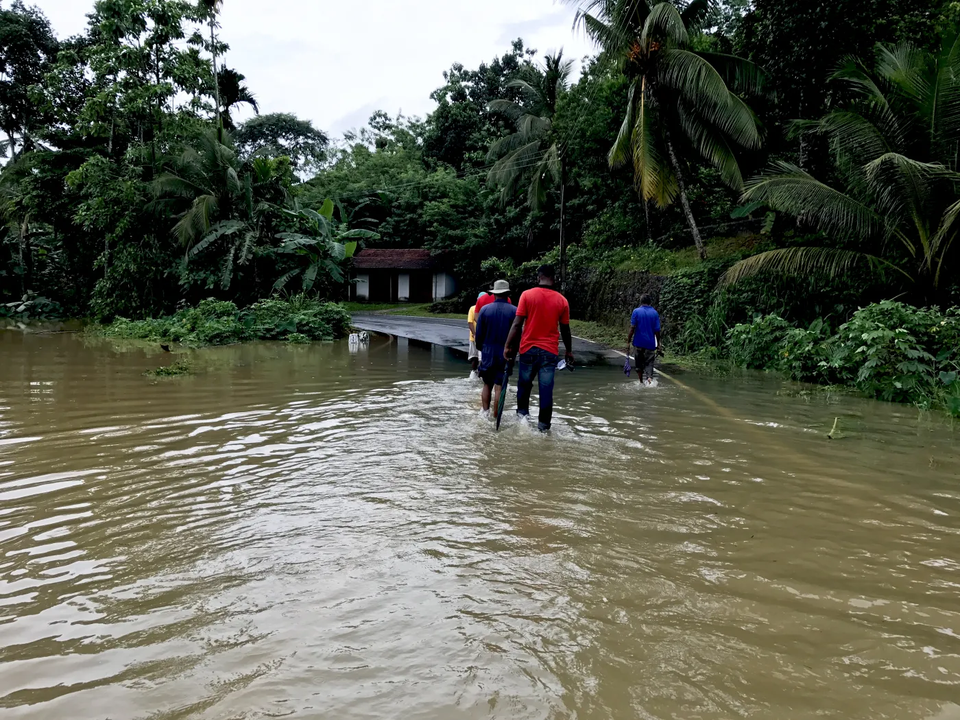 Sri Lanka. Ponad 120 zginęło wskutek powodzi i osuwisk, 130 jest zaginionych