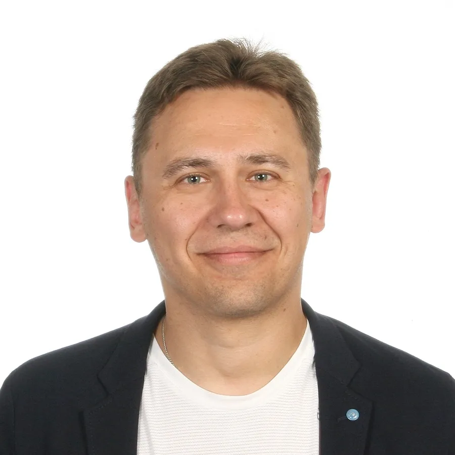 Prof. dr hab. n. med. Napoleon Waszkiewicz – psychiatra i psychoterapeuta, kierownik Kliniki Psychiatrii Uniwersytetu Medycznego w Białymstoku. Specjalizuje się w leczeniu zaburzeń nastroju, suicydologii oraz neurobiologii depresji