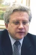 Były wiceprezes NBP pokieruje PKO BP
