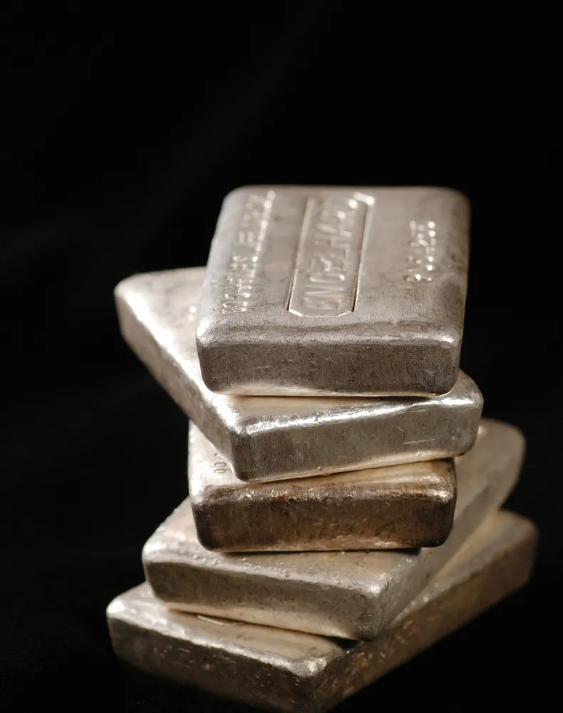 Sztabki srebra. fot. shutterstock