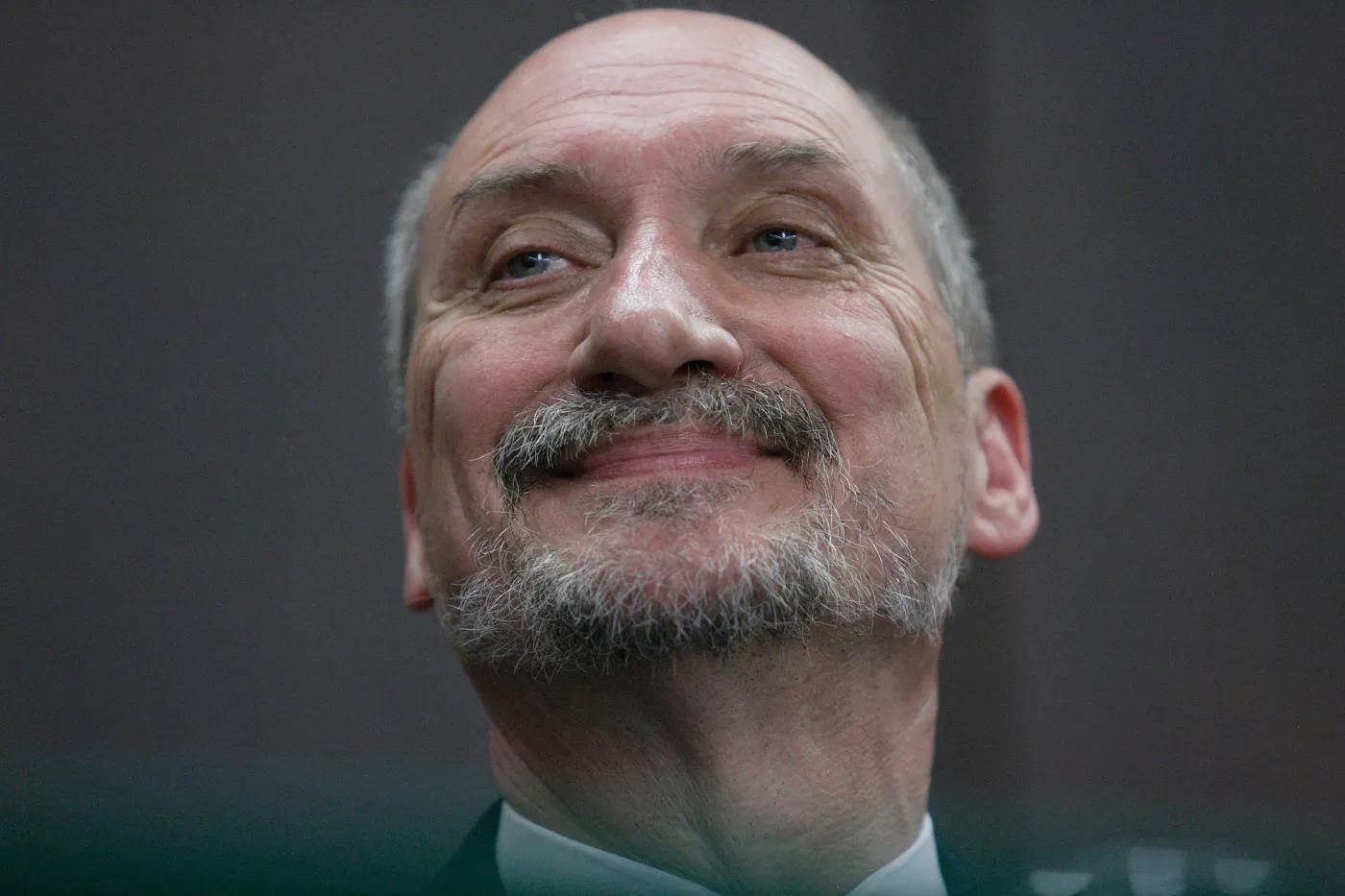Macierewicz: Tu-154M nie uderzył w brzozę. Eksperci kwestionują dotychczasowe ustalenia śledztwa