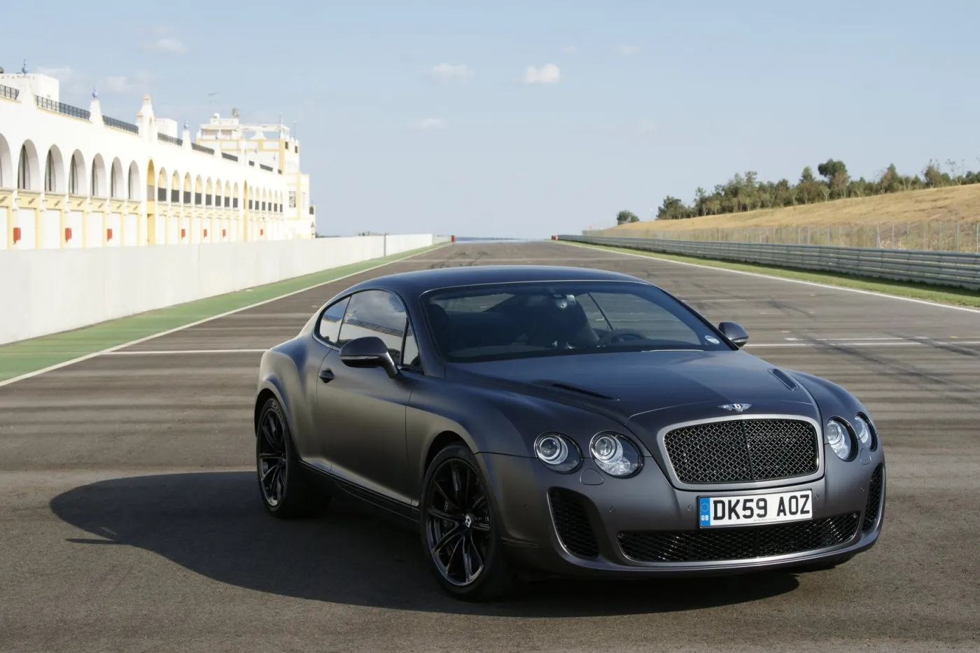 437215-supersports-satin023-2.jpg
