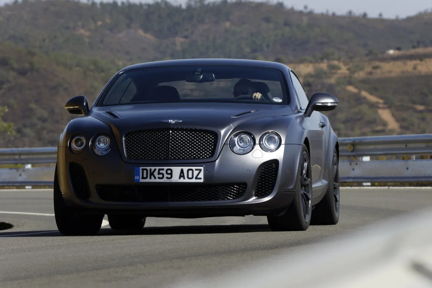437305-supersports-satin076-2.jpg