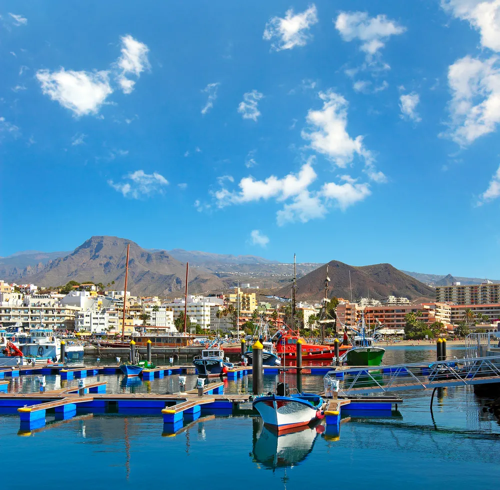 955446-los-cristianos-teneryfa.jpg