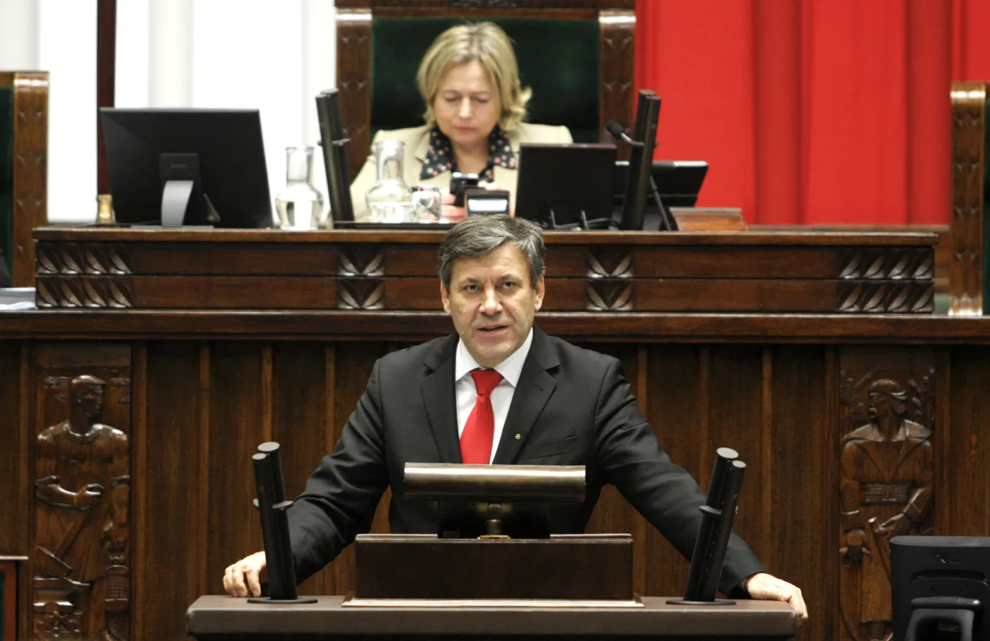 Piechociński ma plan dla LOT-u