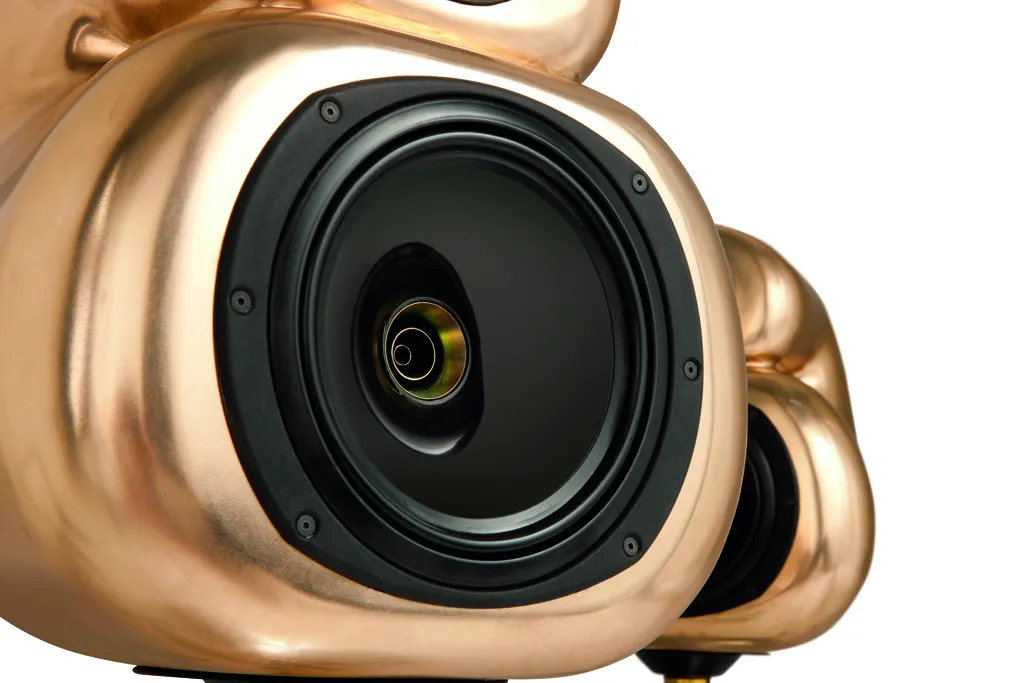 1292791-18-carat-gold-speakers.jpg