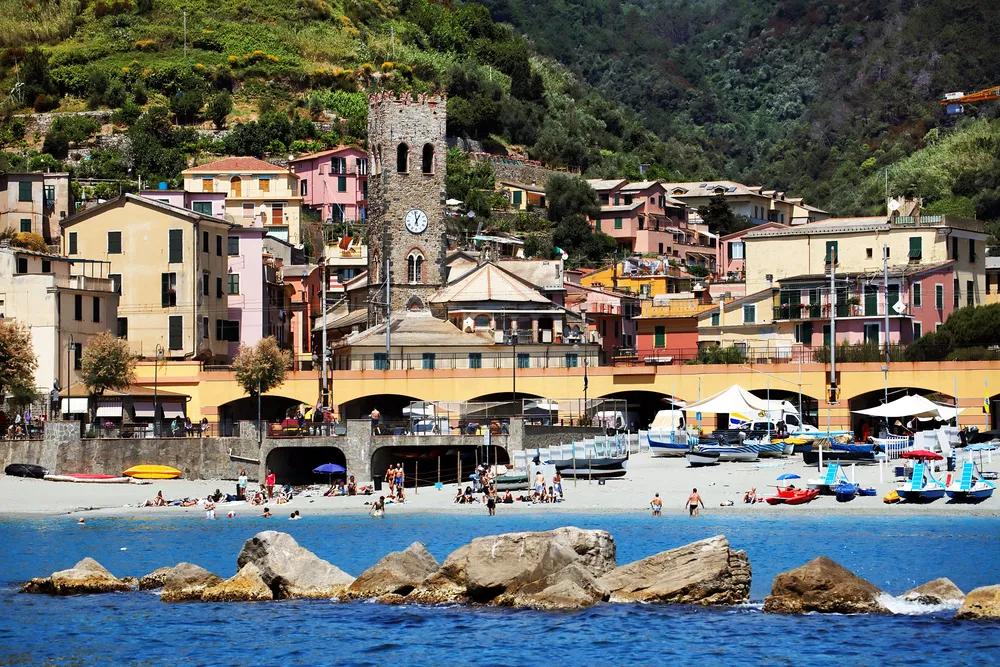 1298590-monterosso-al-marre.jpg