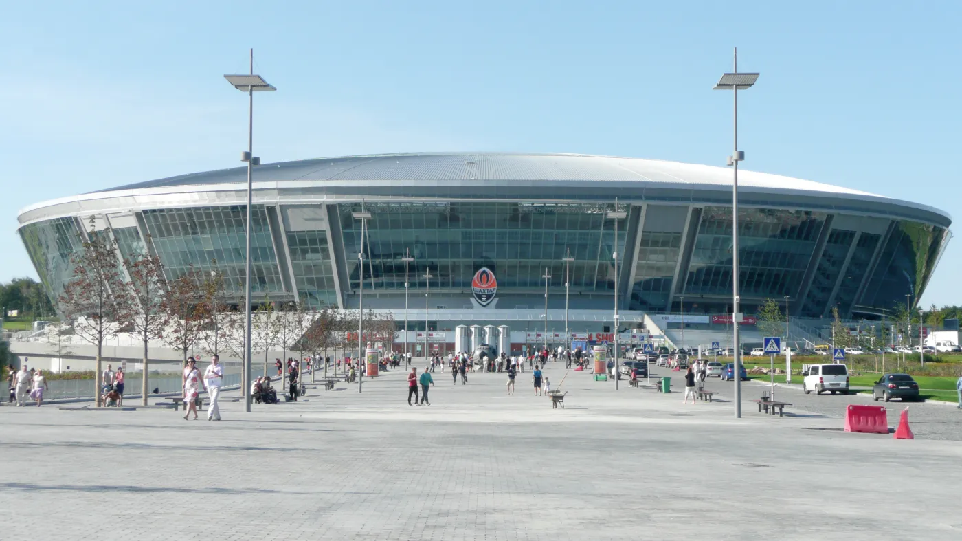 851014-donezk-donbass-arena-01.jpg