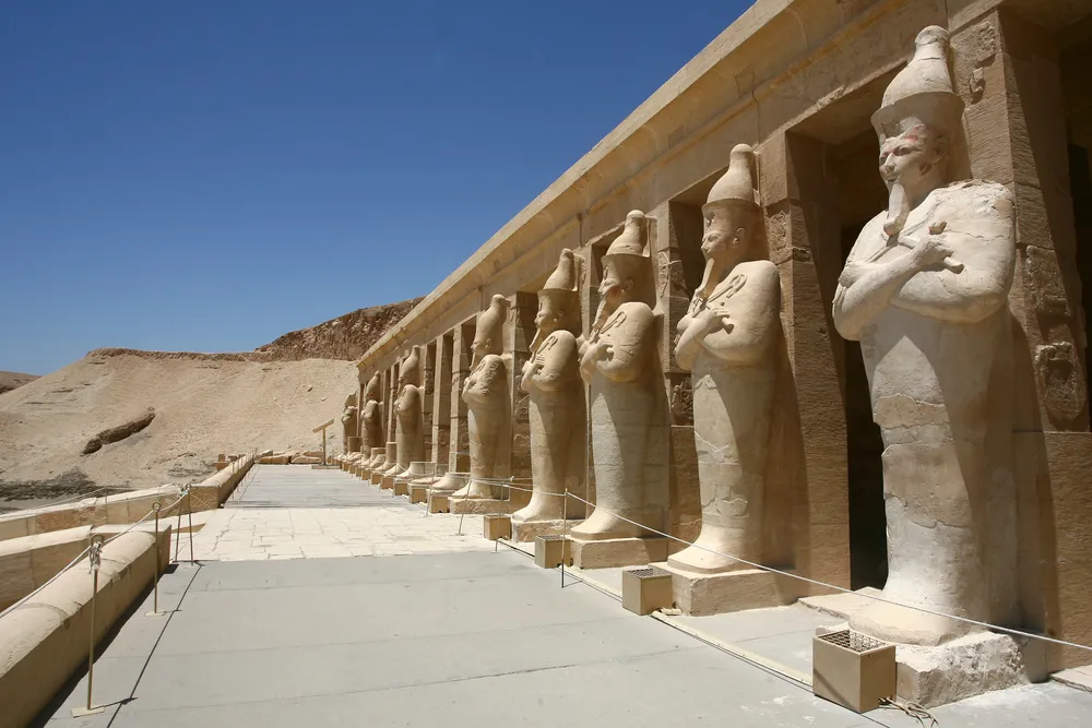 1569029-swiatynia-hatszepsut.jpg