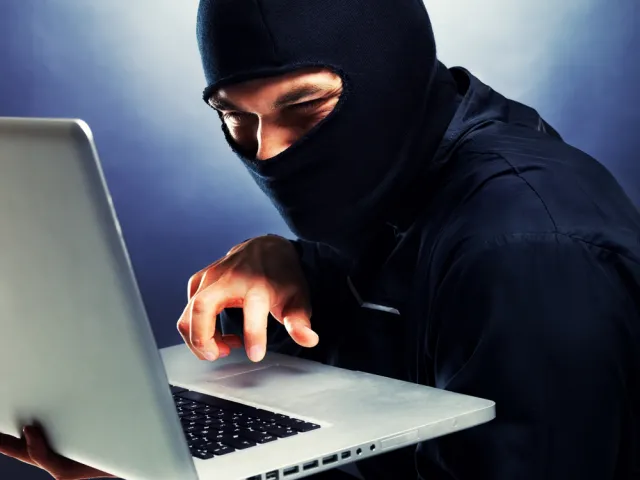 Phishing: kolejne pułapki zastawione na klientów banków. PKO BP, ING, Deutsche Bank: kto będzie następny?