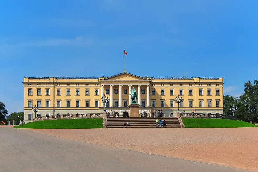 1489890-palac-krolewski-w-oslo.jpg