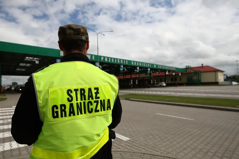 Wybierasz się za wschodnią granicę? Aplikacja służby celnej powie ci co dzieje się na przejściu