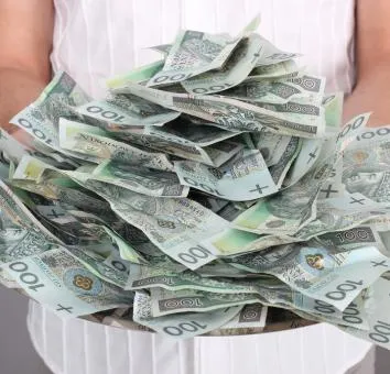 Unijne projekty zalały Polskę: Przez 5 lat prawie 260 tys. wniosków wartych ponad pół biliona złotych