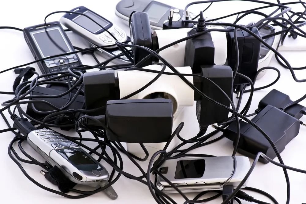 Dzięki nowej metodzie recyklingu starych telefonów komórkowych, Chińczycy odzyskują 1,5 tony złota
