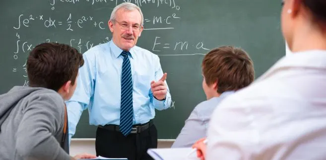 Dyrektor szkoły niezależny od burmistrza? To możliwe