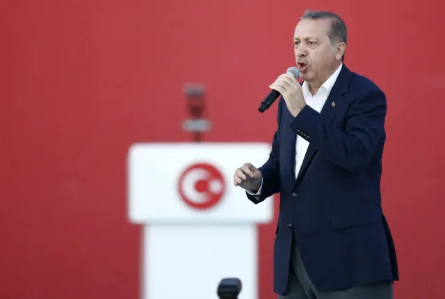 Turcja: Erdogan dąsa się na Unię i myśli nad karą śmierci