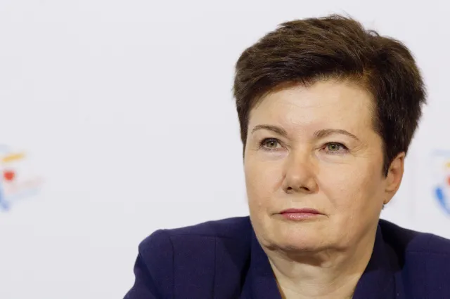 Gronkiewicz-Waltz: Rocznica powstania to święto kombatantów, a nie MON