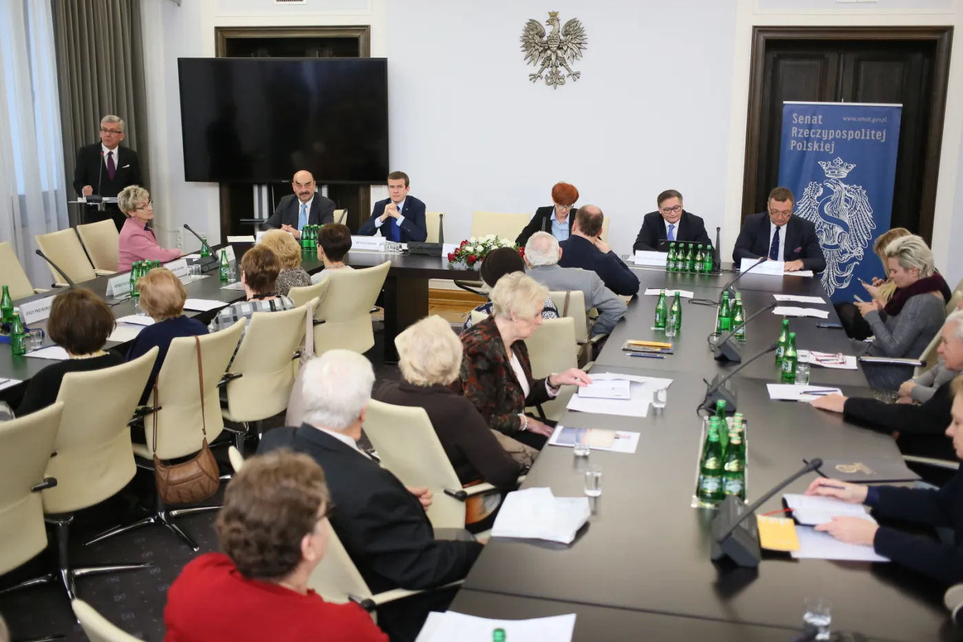 Seniorzy w Senacie: Na starość pracujemy przez całe życie