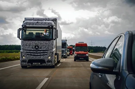 Czas na bezzałogowe ciężarówki. Rewolucja w logistyce