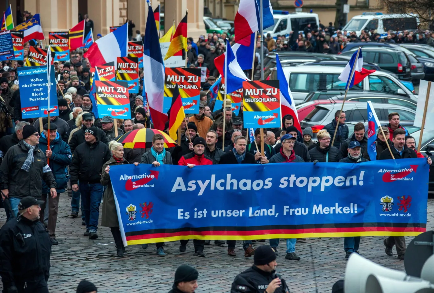 Dziesięć lat rządów Angeli Merkel. "Nie widać polityka który mógłby ją zastąpić"