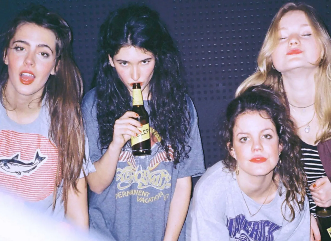 Kobiety zmącone rockiem. Hinds "Leave Me Alone"