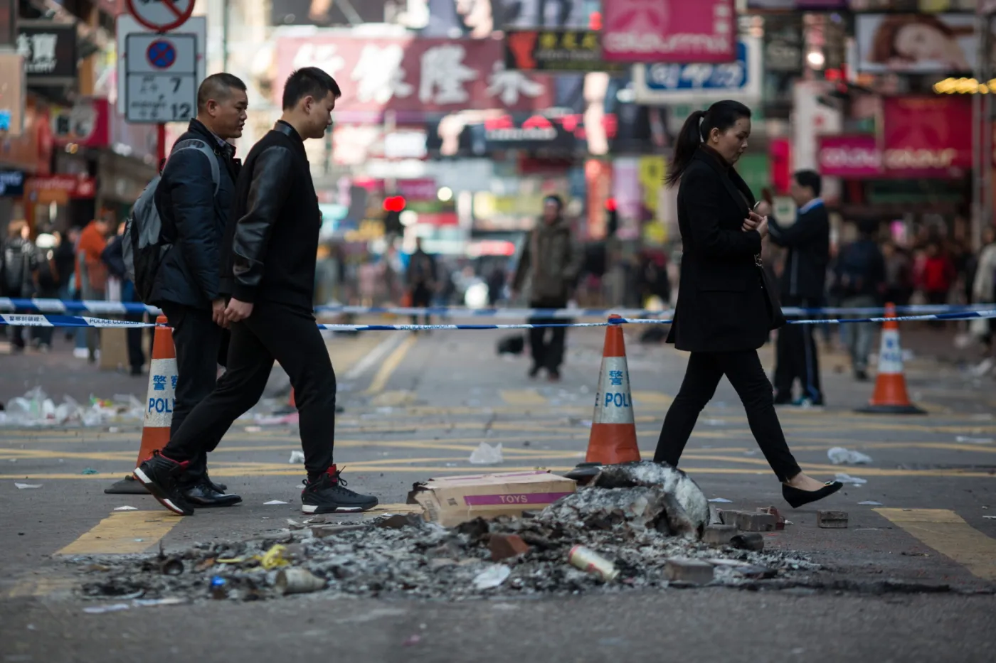 Starcie policji i sprzedawców w Hongkongu. Aresztowano 20 osób