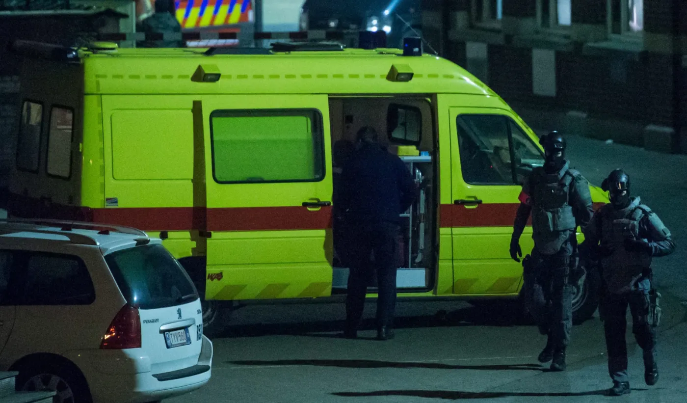 Belgia: Trwa obława. Trzeci z domniemanych terrorystów w rękach policji