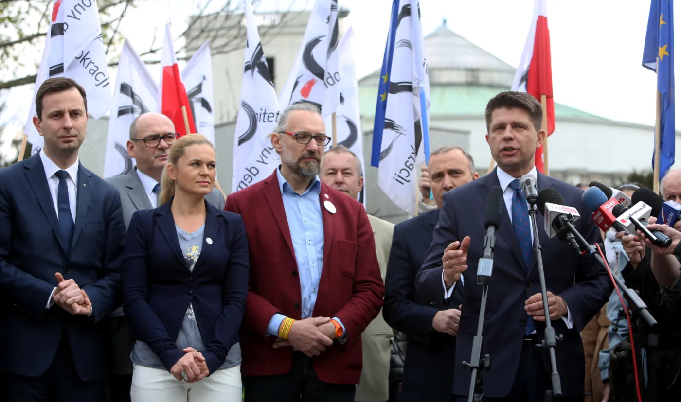 "Jesteśmy i bedziemy w Europie". Opozycja i KOD wzywają do udziału w marszu 7 maja