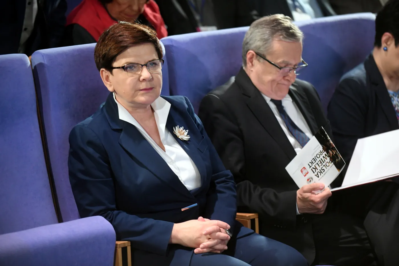 CBOS: Liczba zwolenników rządu Beaty Szydło wzrosła w maju o 1 pkt proc.