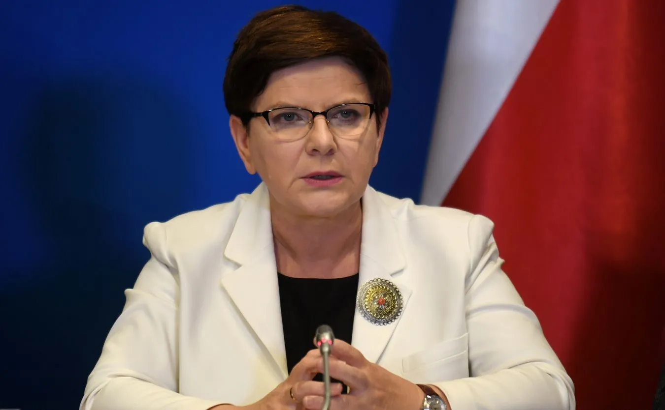 Emerytury i 13 zł za godzinę na kongresie partii Kaczyńskiego: Czym się PiS pochwali, a co przemilczy