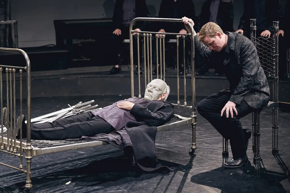 "Hamlet komentarz" fot. Mateusz Bral