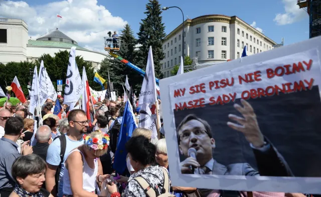 Lider KOD do Kaczyńskiego: Nie jesteś Janukowyczem, nie masz dokąd uciec