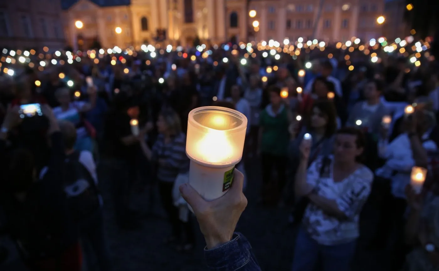 3030787-protest-w-warszawie.jpg