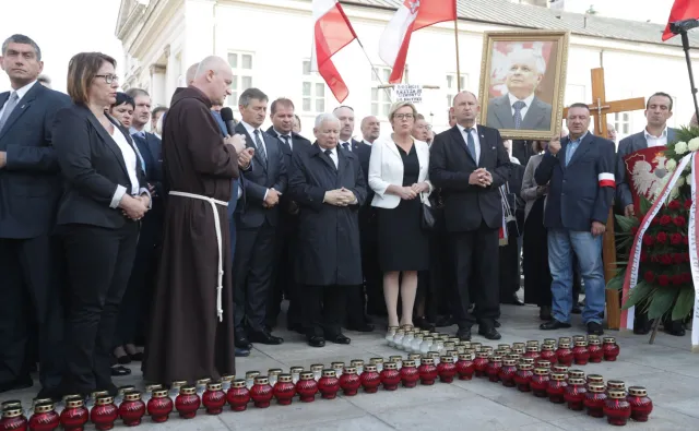 Luka w nowym prawie? Pomimo miesięcznicy, można organizować zgromadzenia