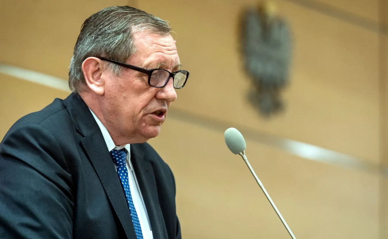 Szyszko szuka sposobu na sztuczny podział przedsiębiorstw prowadzących fermy i chlewnie
