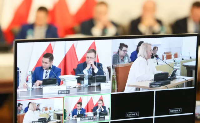 Halicki: Na miejscu Gronkiewicz-Waltz stawiłbym się przed komisją weryfikacyjną