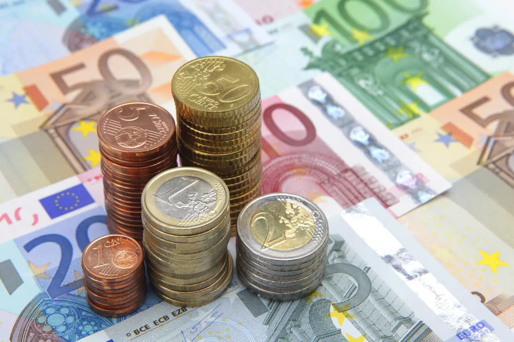 TNS OBOP: ponad połowa Polaków nie chce euro. Najwiecej rolników, emerytów, zwolenników PiS